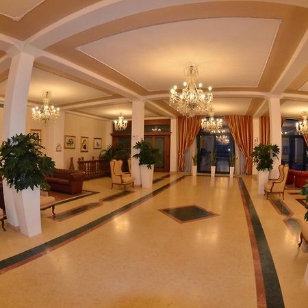 Grand Hotel Montesilvano Exterior photo